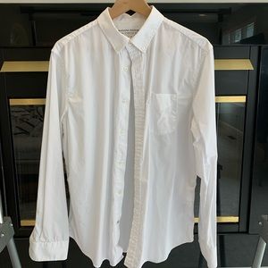 Banana Republic “Lux Stretch Poplin” dress shirt
